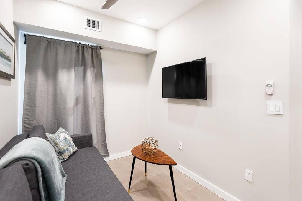 Elegant Miami Apartment East Little Havana / Free Parking Dış mekan fotoğraf